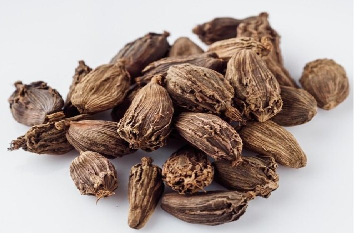 Decline in Large Cardamom Exports Due to High Domestic Consumption