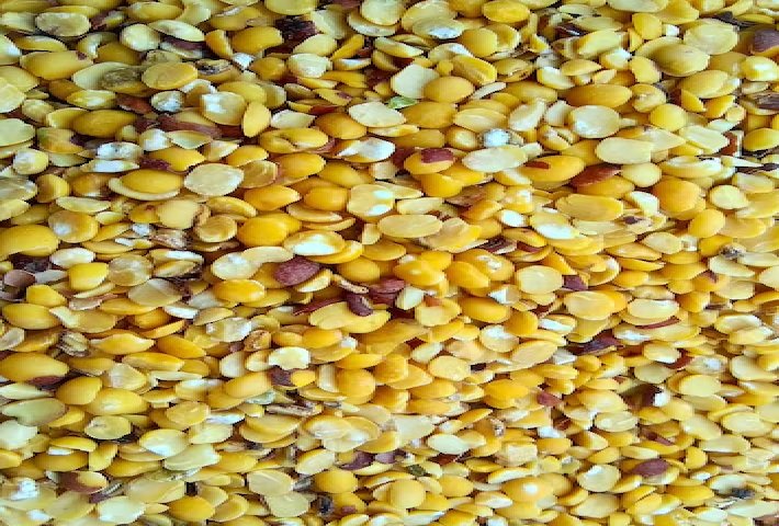 Tur (pigeon pea) prices rise as buying increases at lower levels; 'Chennai Lemon' variety jumps by Rs 200